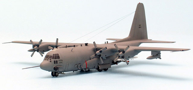 AC-130 Herculaes by Patrick Hawkey (Hasegawa 1/200)